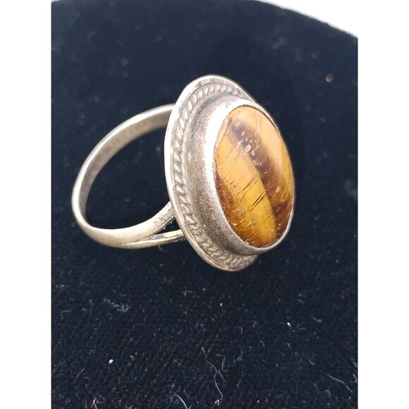 Men's Size 7 Silvertone Ring Retro Stone Looks Like Tiger Eye Stone - Picture 2 of 9